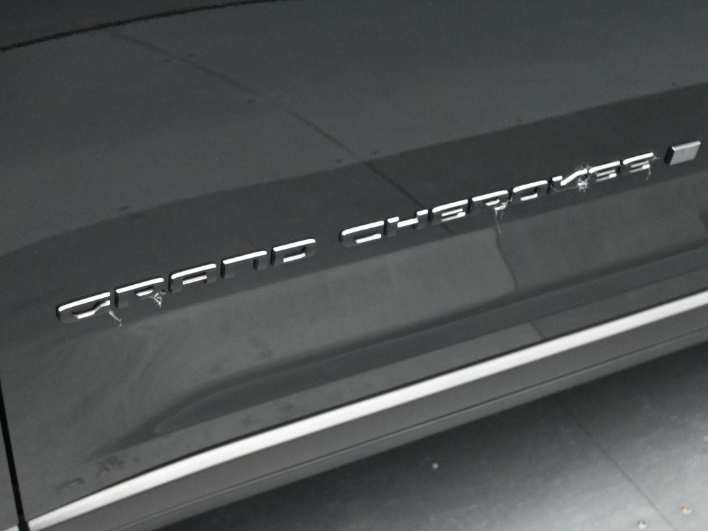 new 2025 Jeep Grand Cherokee L car, priced at $44,430