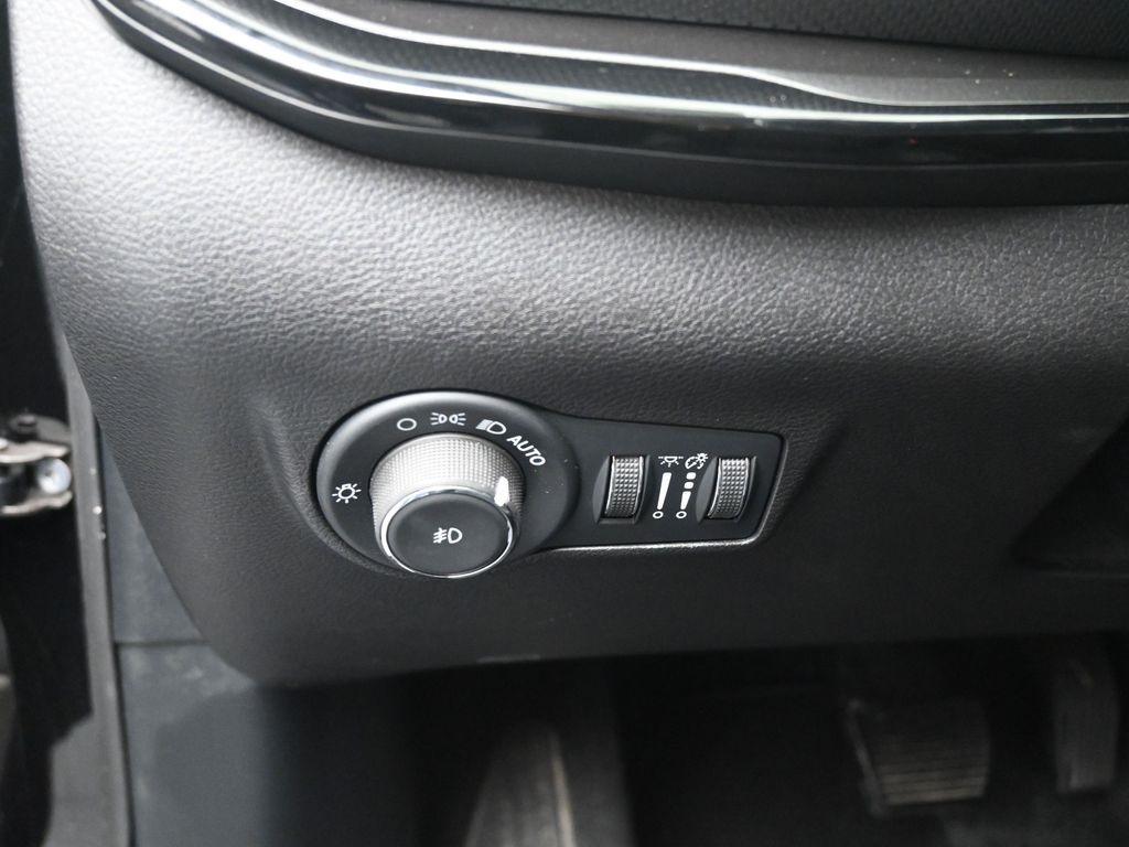 new 2025 Jeep Compass car, priced at $28,498