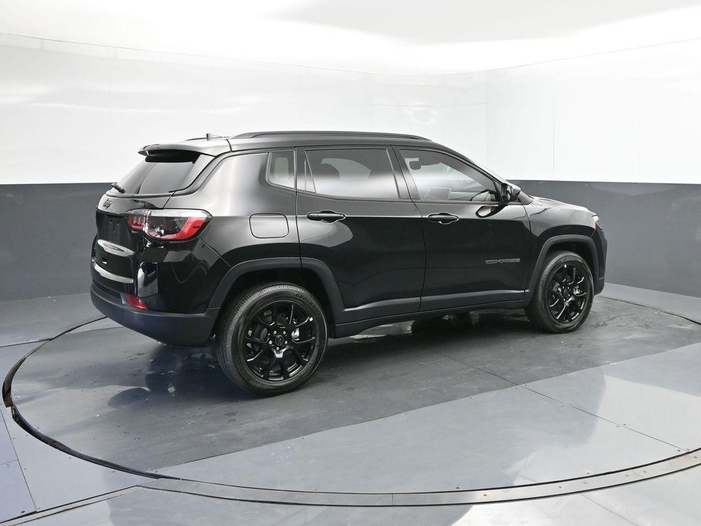 new 2025 Jeep Compass car, priced at $28,498