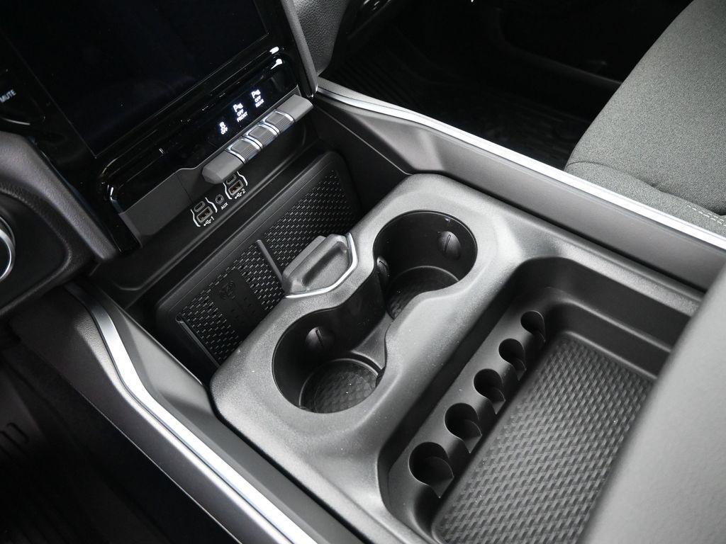 new 2025 Ram 1500 car, priced at $53,722