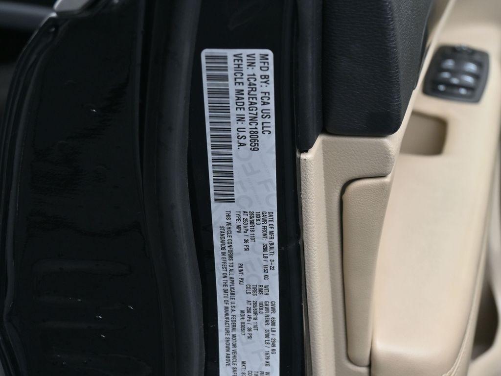 used 2022 Jeep Grand Cherokee WK car, priced at $24,730