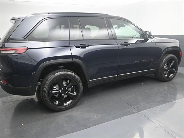 new 2024 Jeep Grand Cherokee car, priced at $45,280