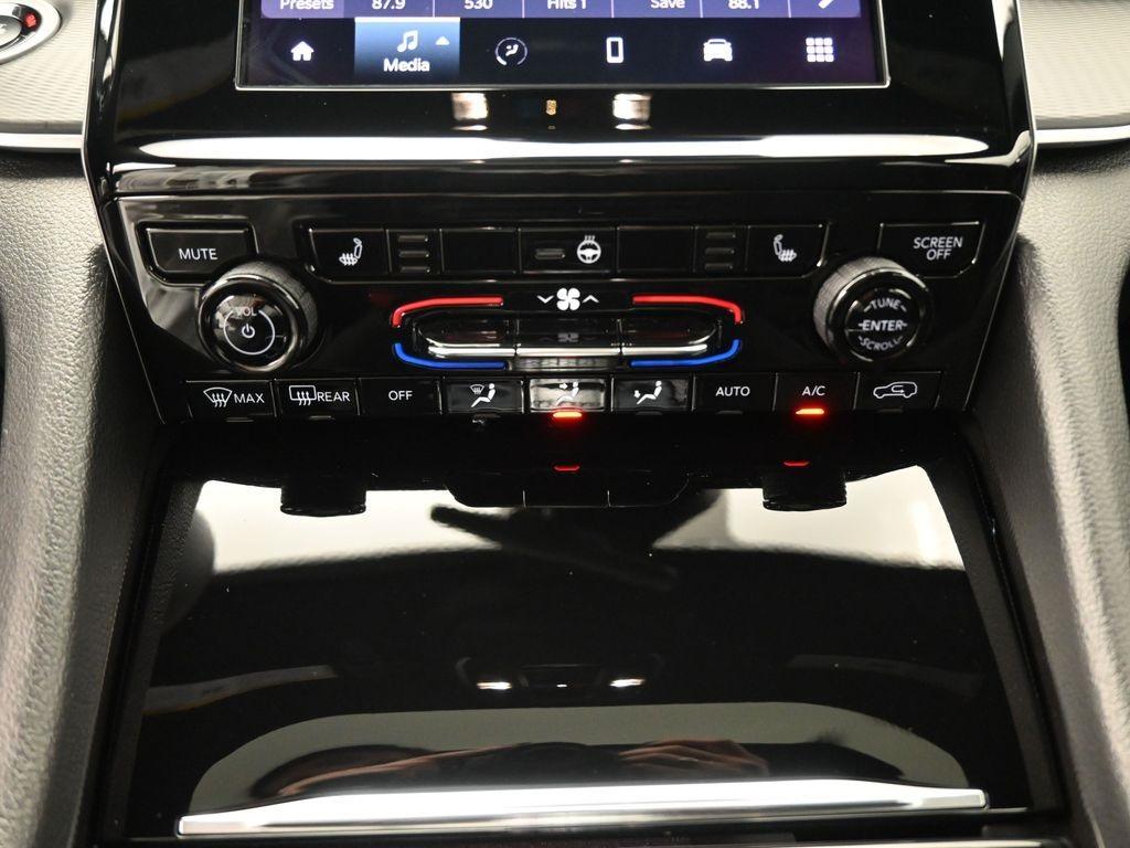 new 2025 Jeep Grand Cherokee L car, priced at $40,548