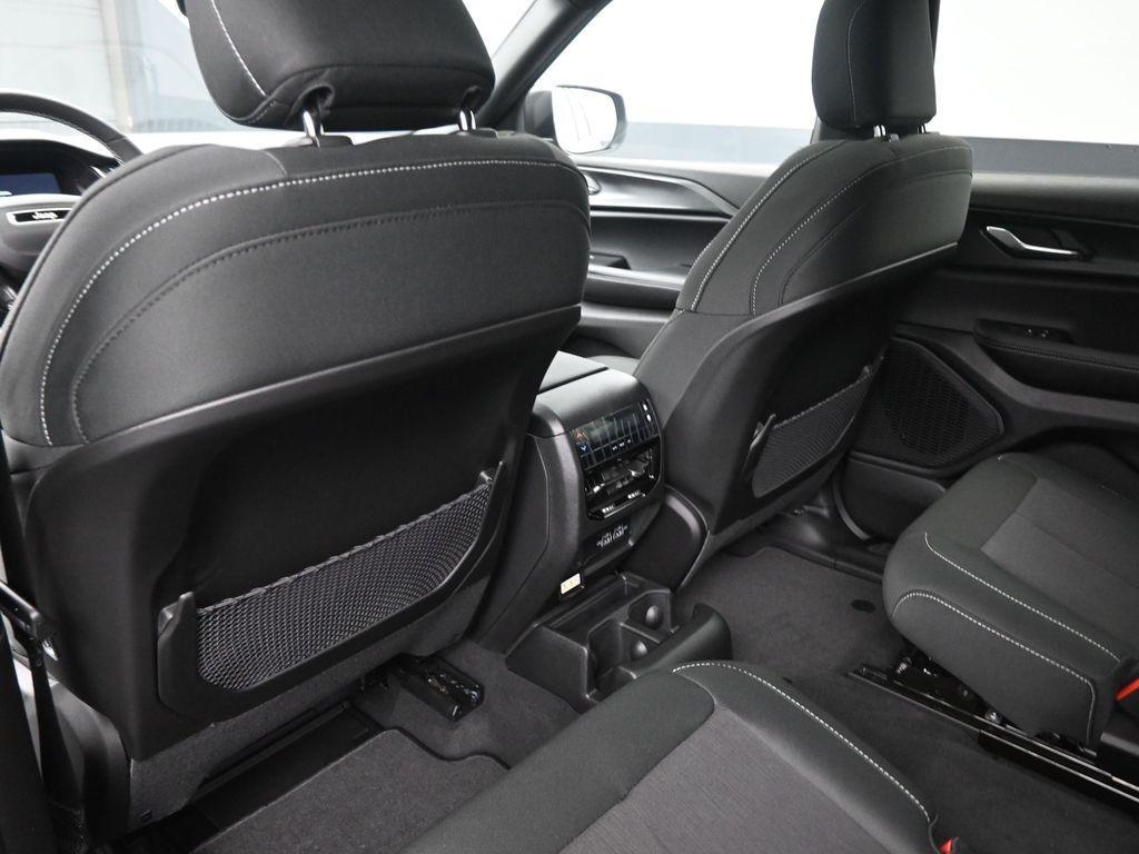 new 2025 Jeep Grand Cherokee L car, priced at $40,548