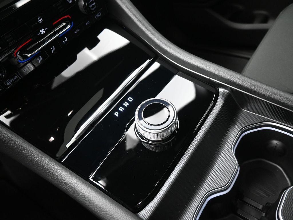 new 2025 Jeep Grand Cherokee L car, priced at $40,548