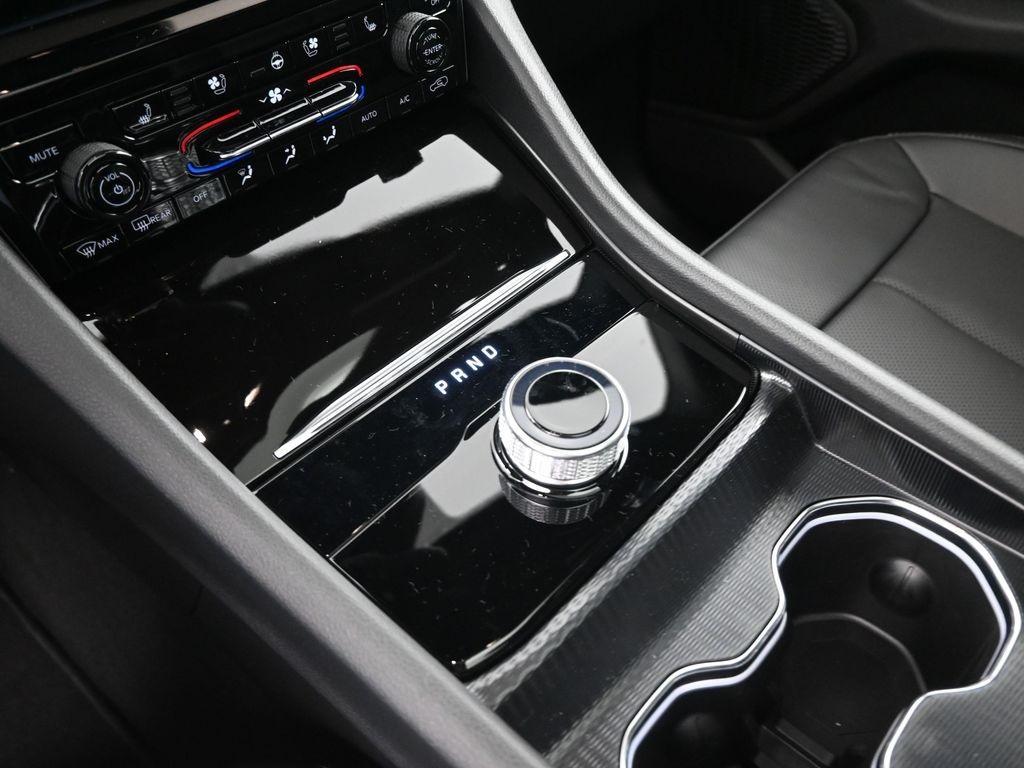 new 2025 Jeep Grand Cherokee L car, priced at $49,304