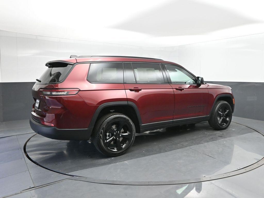 new 2025 Jeep Grand Cherokee L car, priced at $49,304