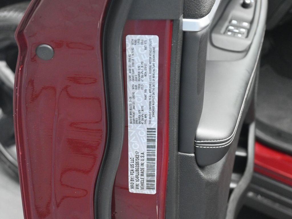 new 2025 Jeep Grand Cherokee L car, priced at $49,304