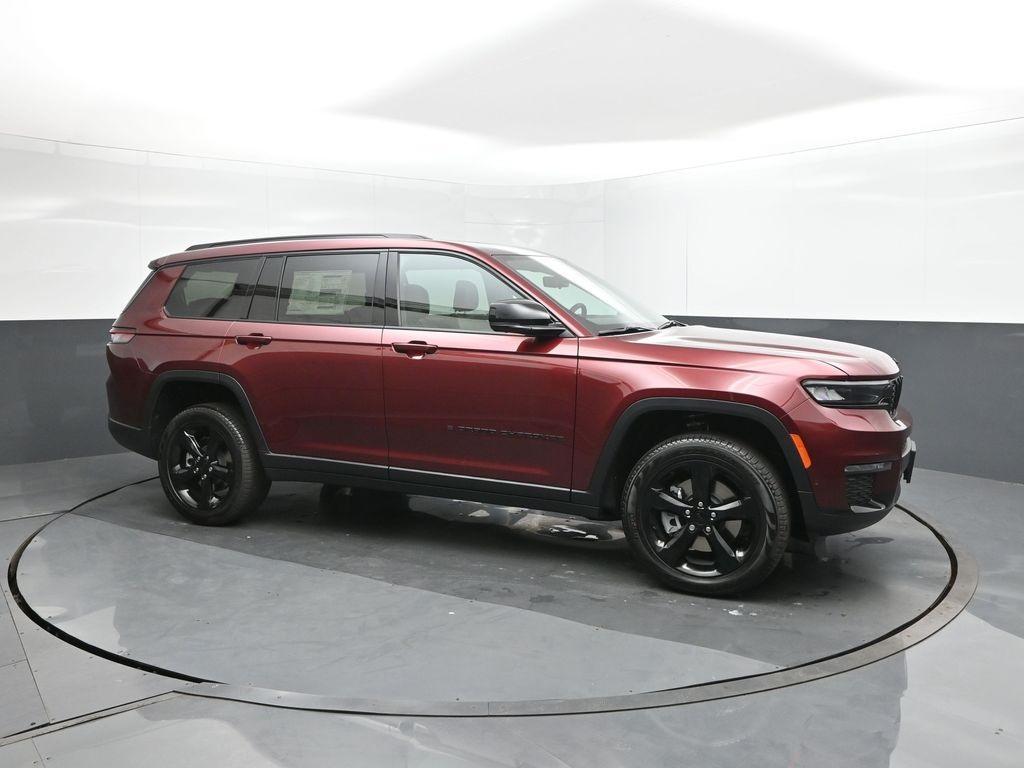 new 2025 Jeep Grand Cherokee L car, priced at $49,304