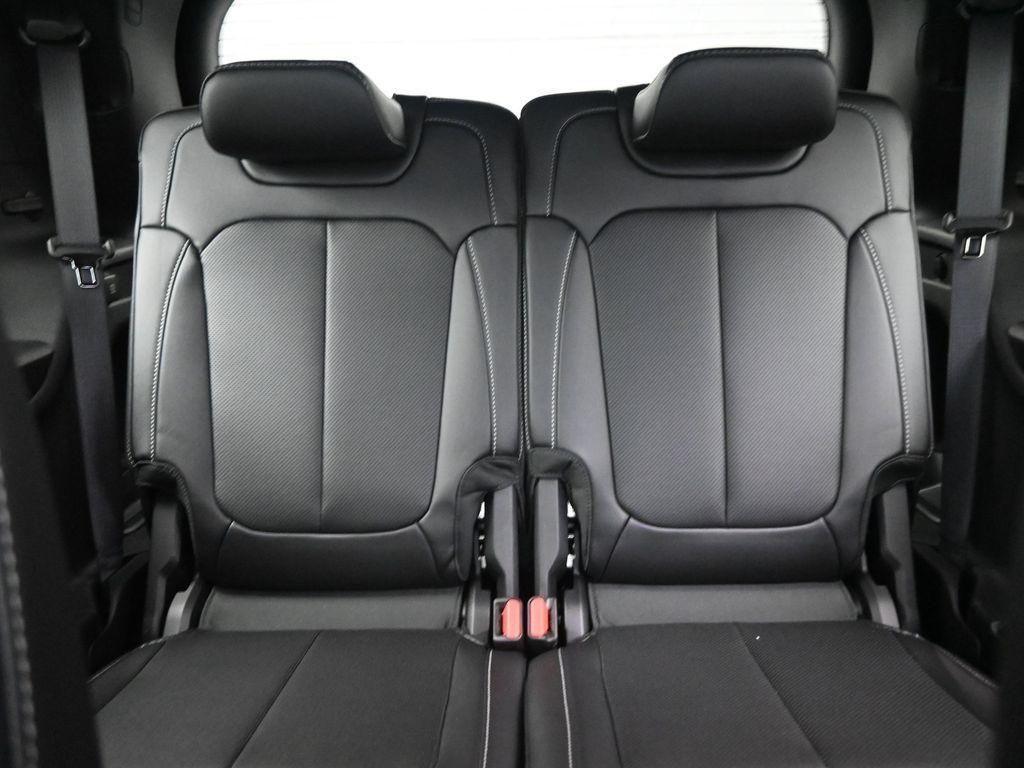 new 2025 Jeep Grand Cherokee L car, priced at $49,304