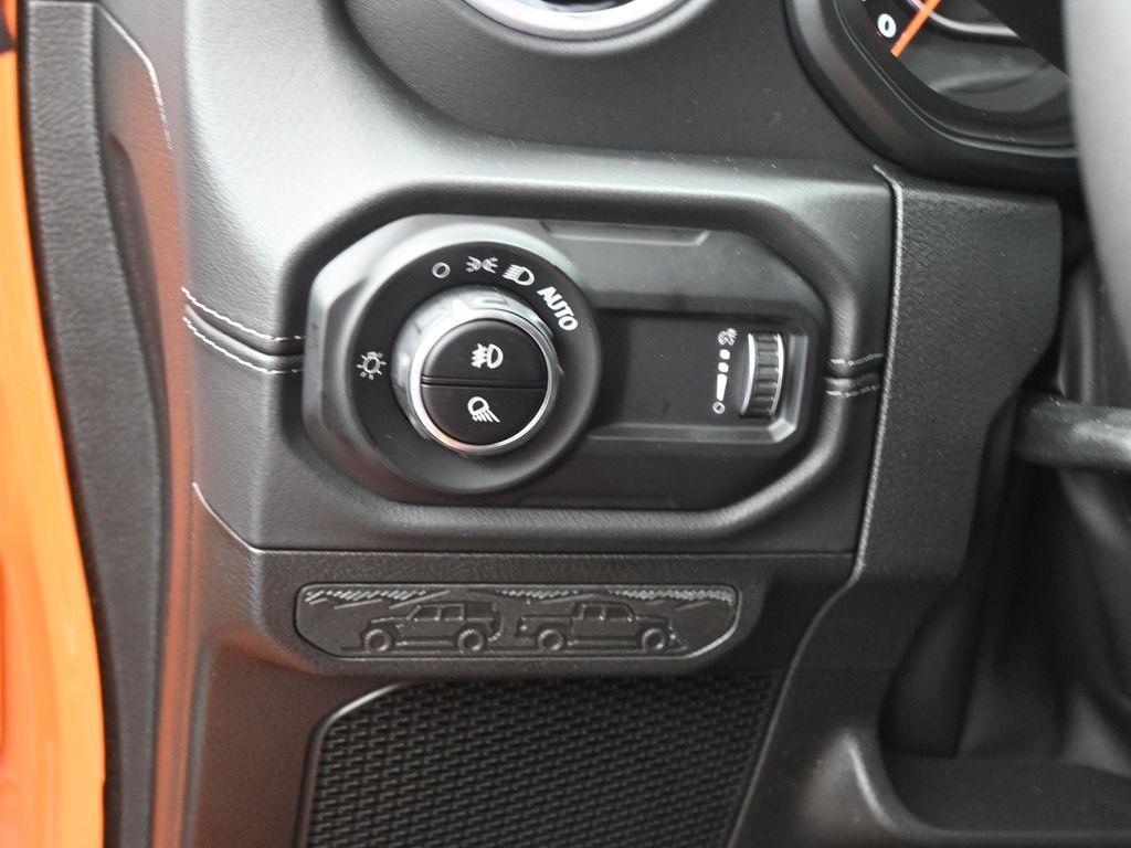 new 2025 Jeep Gladiator car, priced at $49,260