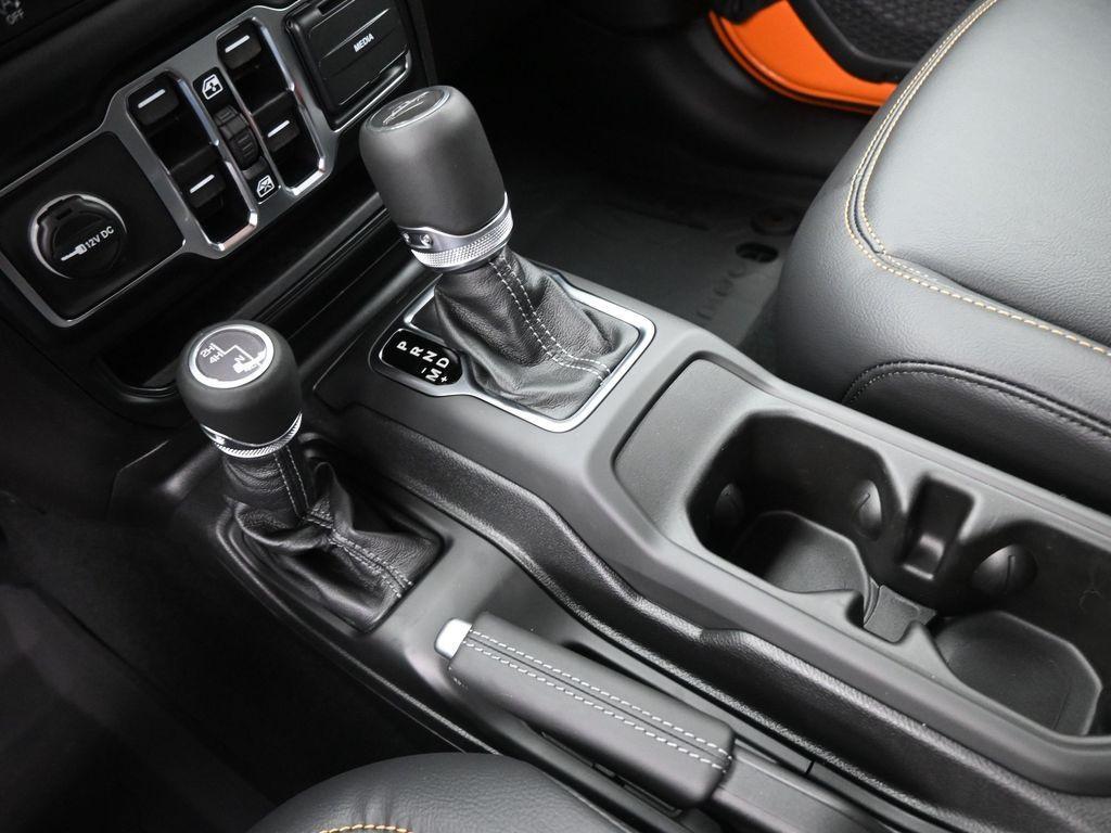 new 2025 Jeep Gladiator car, priced at $49,260