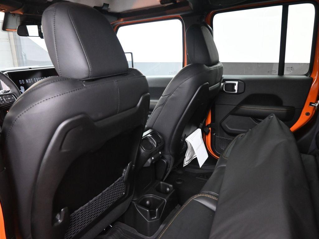 new 2025 Jeep Gladiator car, priced at $49,260