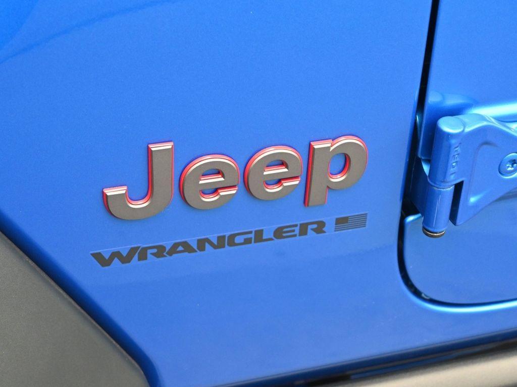 new 2025 Jeep Wrangler car, priced at $57,087
