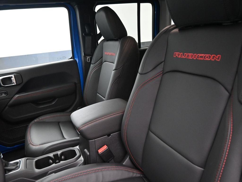 new 2025 Jeep Wrangler car, priced at $57,087