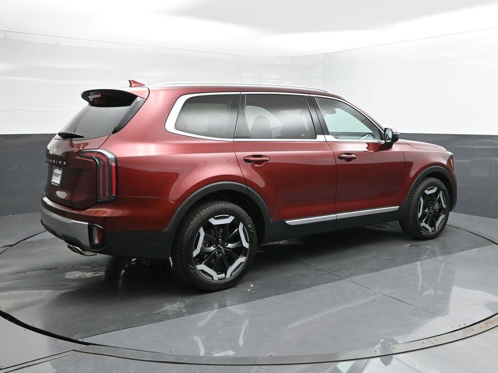 used 2023 Kia Telluride car, priced at $31,822