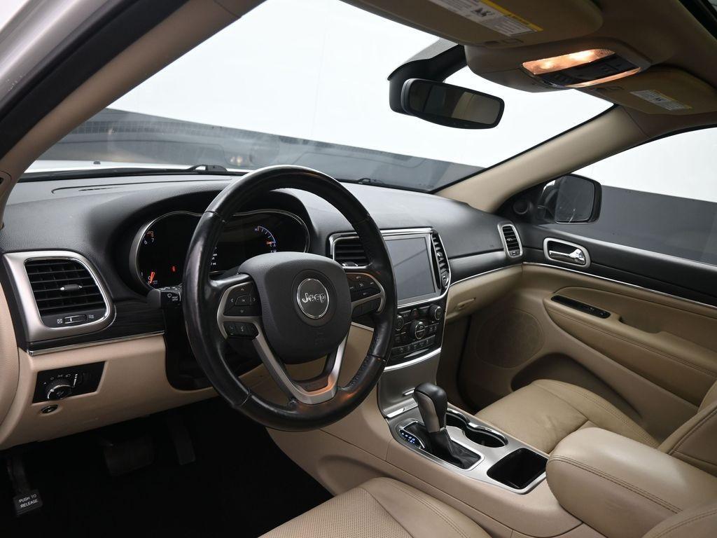 used 2021 Jeep Grand Cherokee car, priced at $23,400