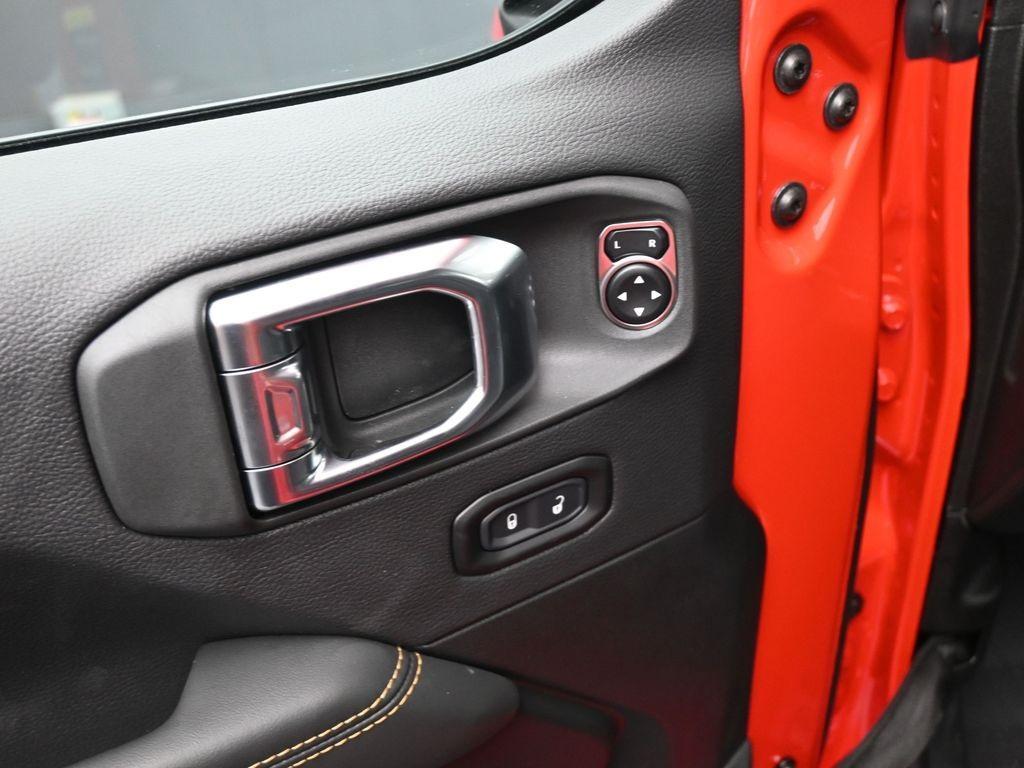 new 2025 Jeep Gladiator car, priced at $45,002
