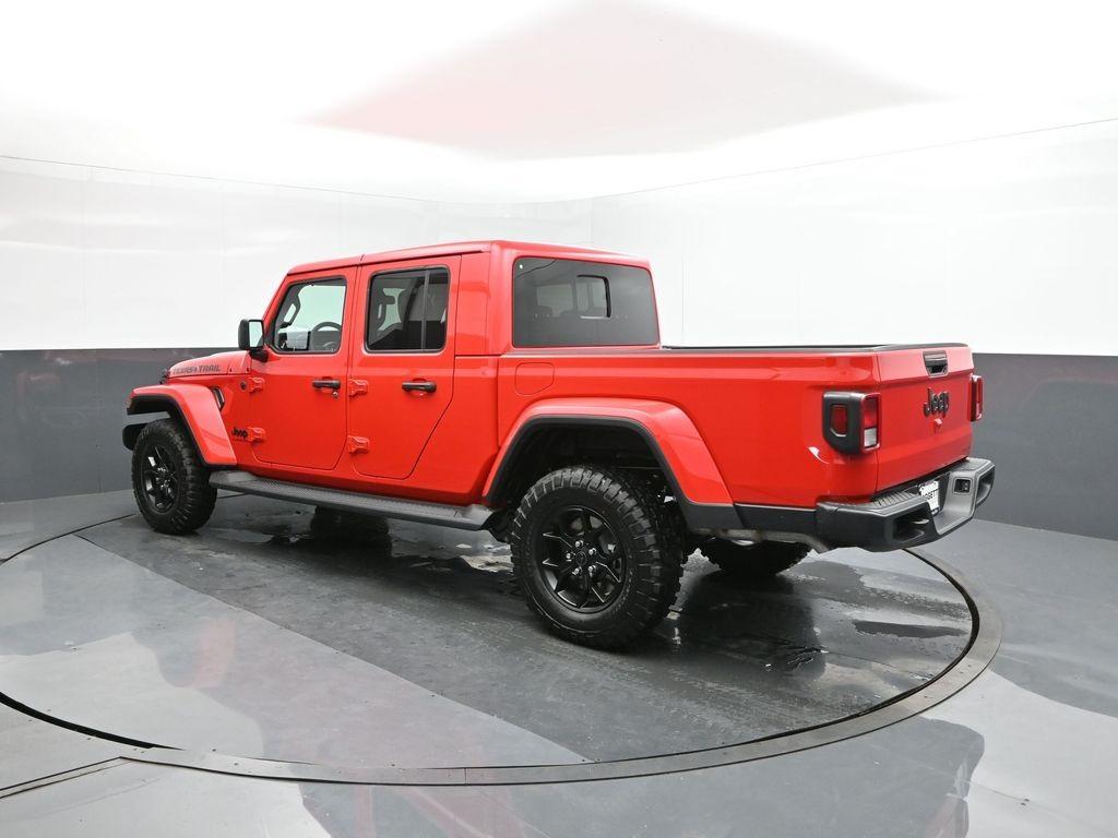 new 2025 Jeep Gladiator car, priced at $45,002