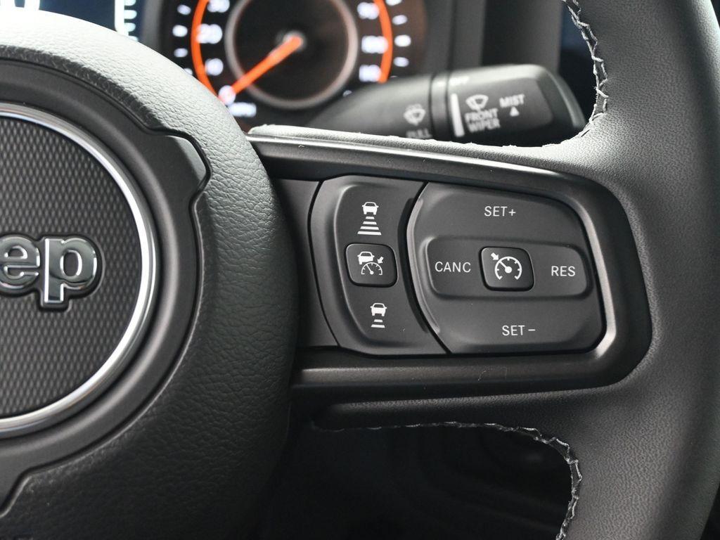 new 2025 Jeep Gladiator car, priced at $50,261