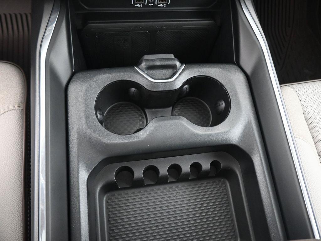 new 2025 Ram 1500 car, priced at $53,727