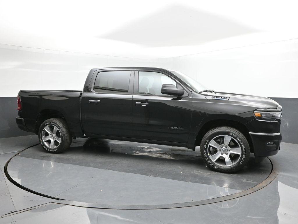 new 2025 Ram 1500 car, priced at $40,085