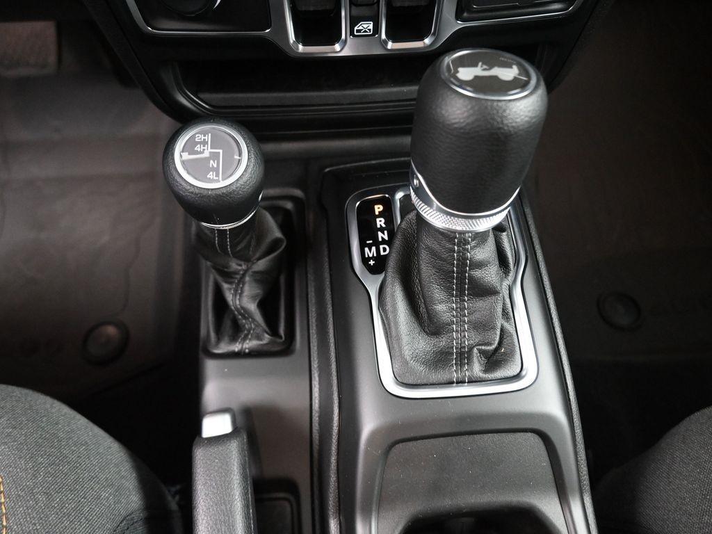 new 2025 Jeep Wrangler car, priced at $45,961
