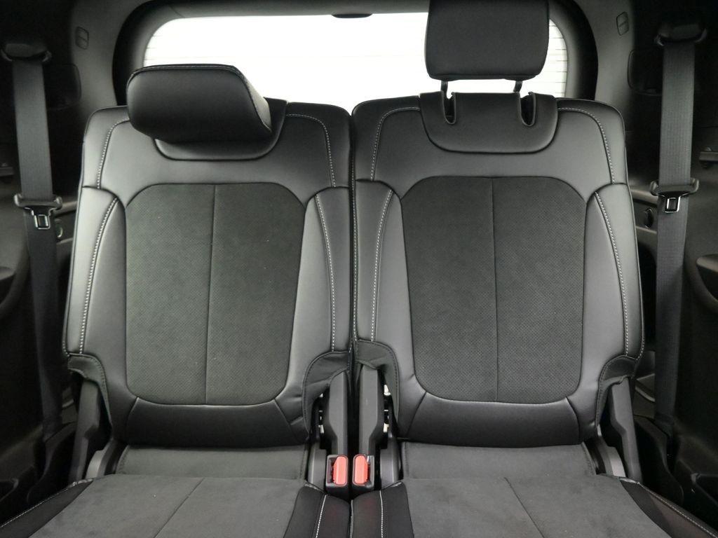 new 2025 Jeep Grand Cherokee L car, priced at $44,556