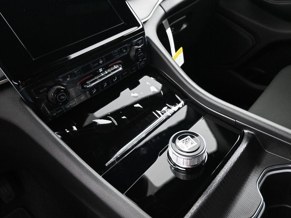 new 2025 Jeep Grand Cherokee car, priced at $37,220