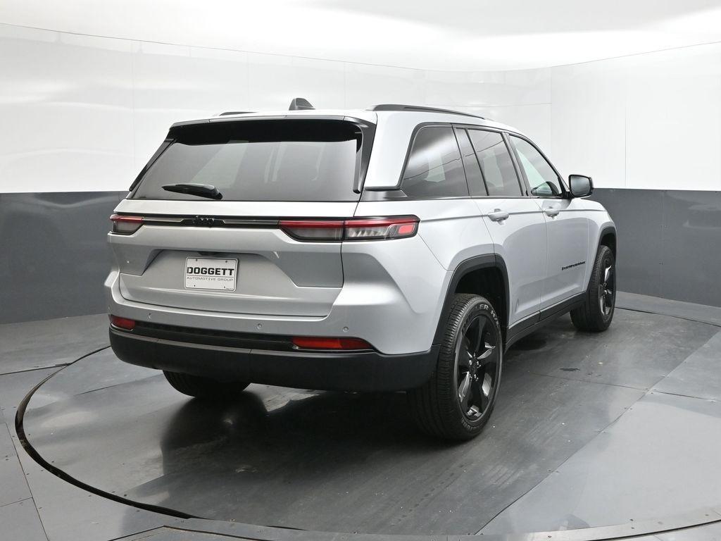new 2025 Jeep Grand Cherokee car, priced at $42,846