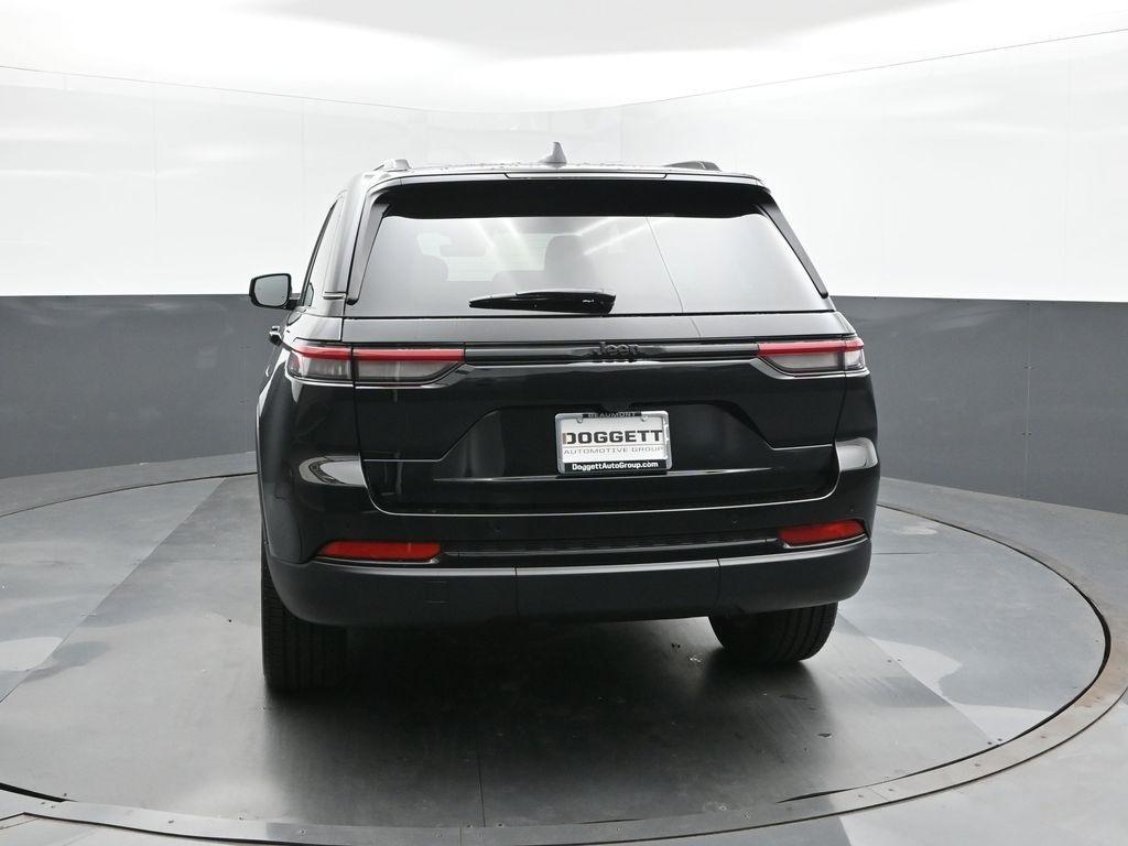 new 2025 Jeep Grand Cherokee car, priced at $41,398