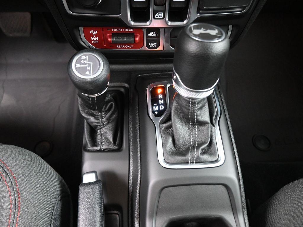 new 2025 Jeep Wrangler car, priced at $53,351