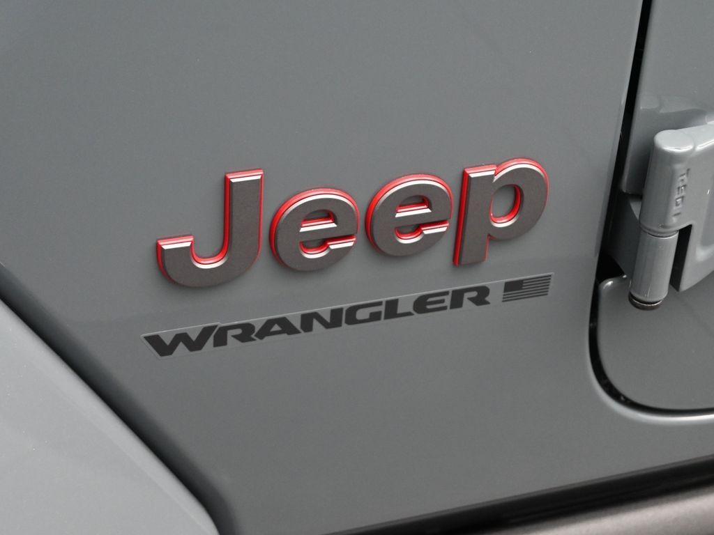 new 2025 Jeep Wrangler car, priced at $53,351