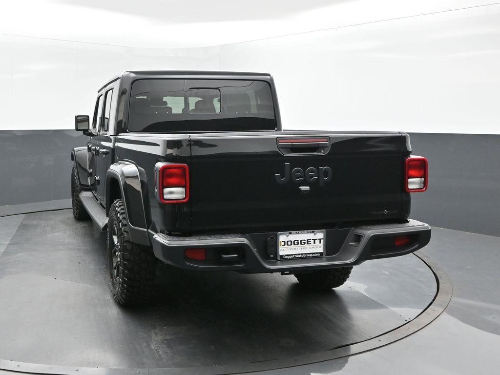 new 2025 Jeep Gladiator car, priced at $44,857
