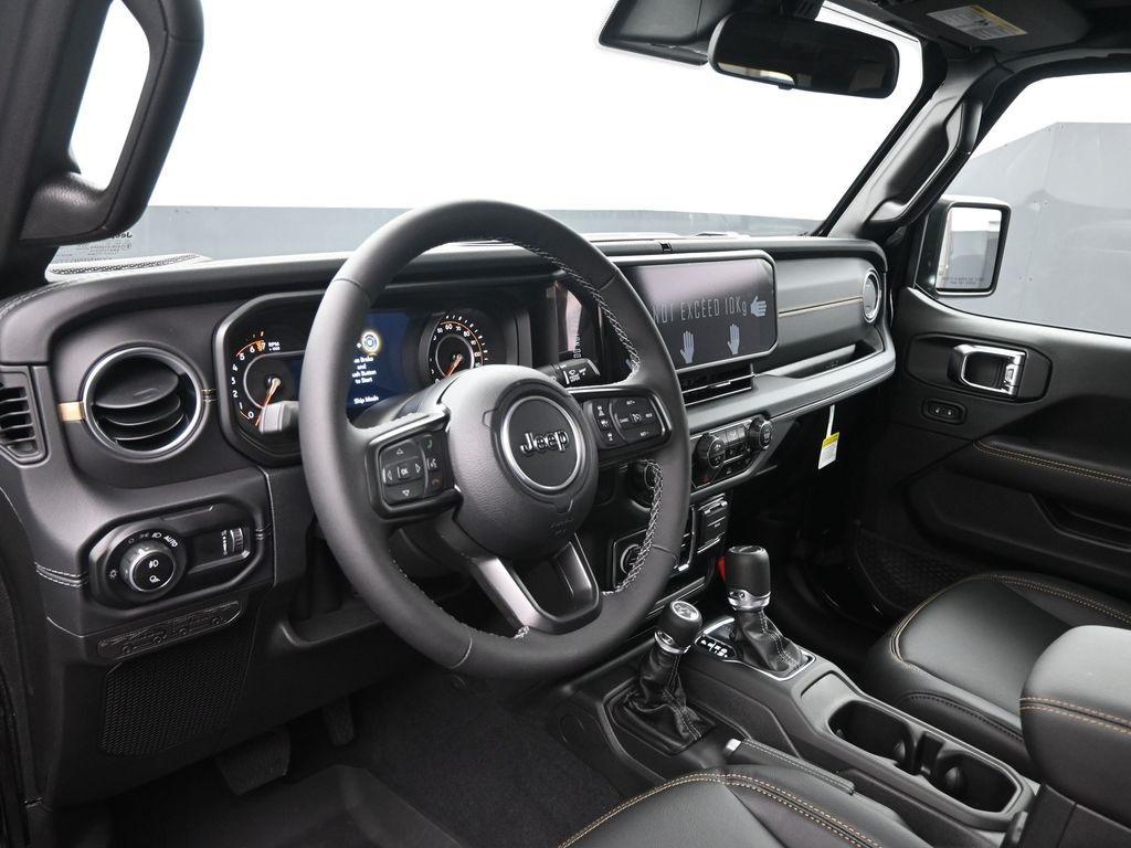 new 2025 Jeep Gladiator car, priced at $44,857