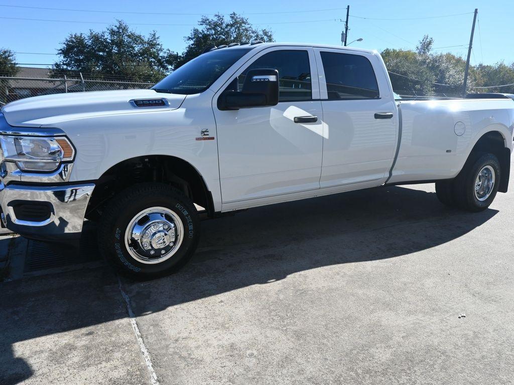 new 2024 Ram 3500 car, priced at $63,070