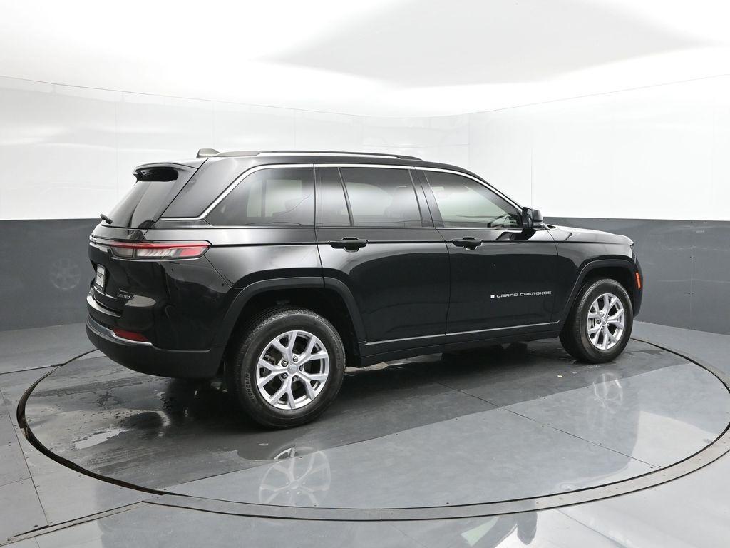 used 2022 Jeep Grand Cherokee car, priced at $28,868
