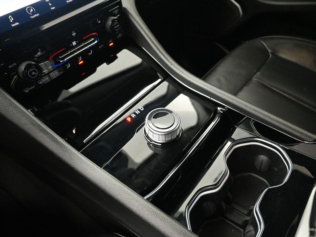 used 2022 Jeep Grand Cherokee car, priced at $28,868