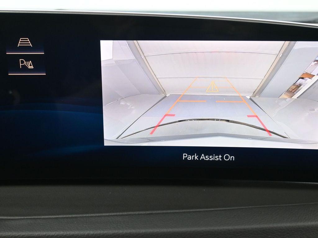 used 2024 Cadillac XT4 car, priced at $36,623