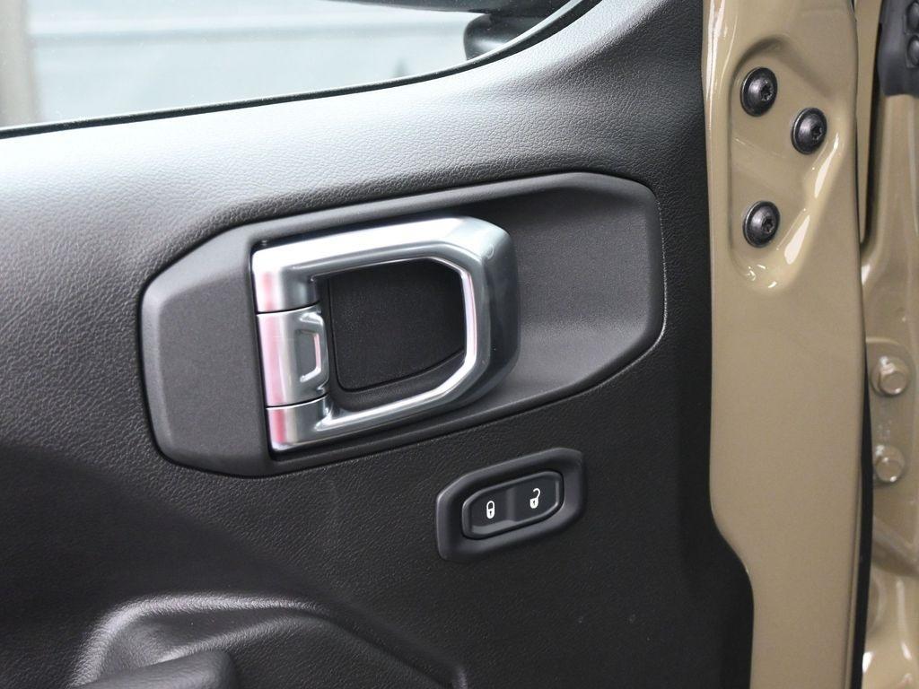 new 2025 Jeep Wrangler car, priced at $36,144