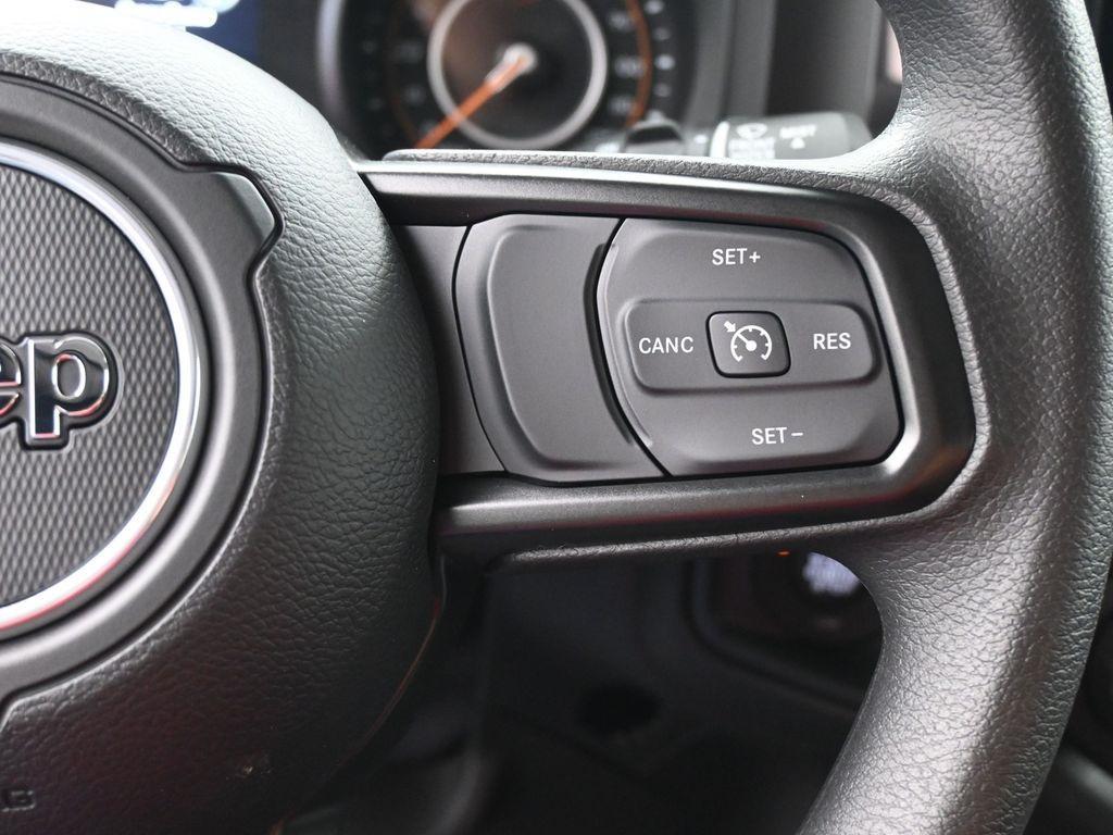 new 2025 Jeep Wrangler car, priced at $36,144
