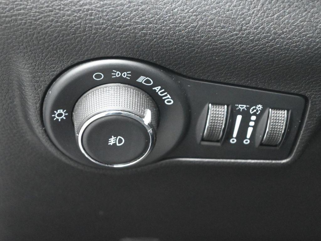 used 2022 Jeep Compass car, priced at $20,281