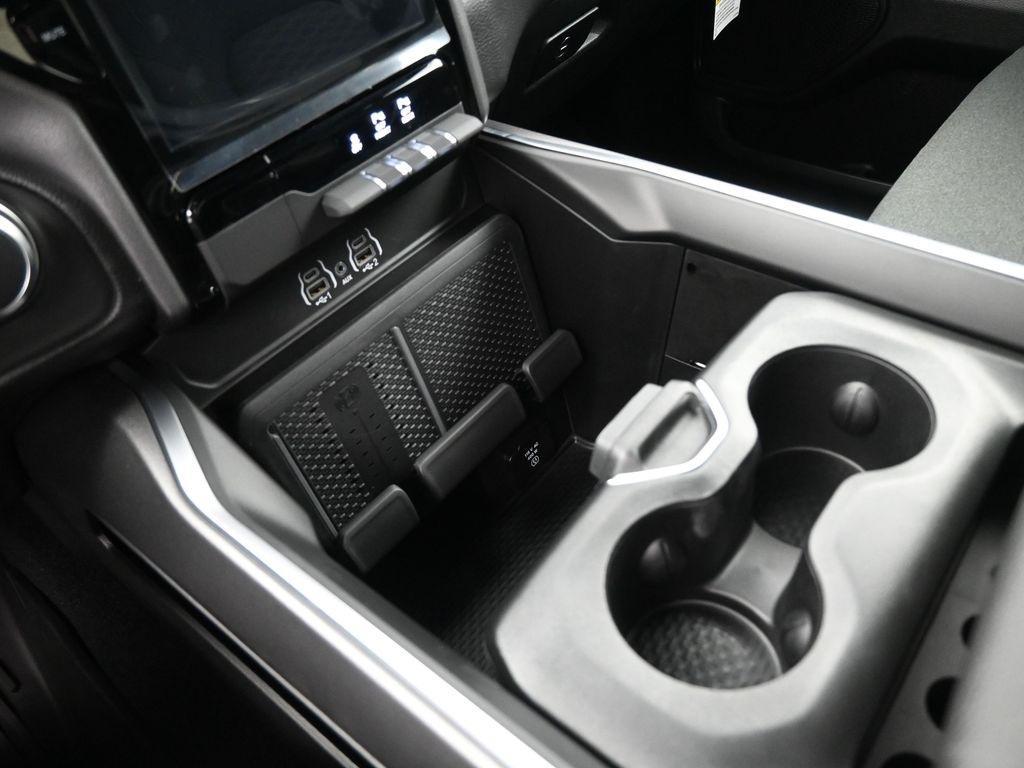 new 2025 Ram 1500 car, priced at $53,913