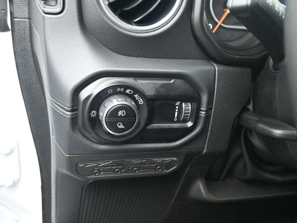 new 2025 Jeep Gladiator car, priced at $44,866