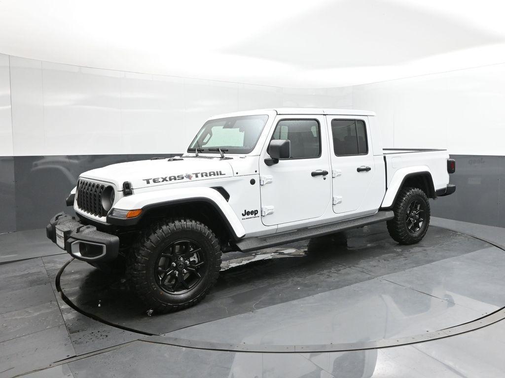 new 2025 Jeep Gladiator car, priced at $50,055
