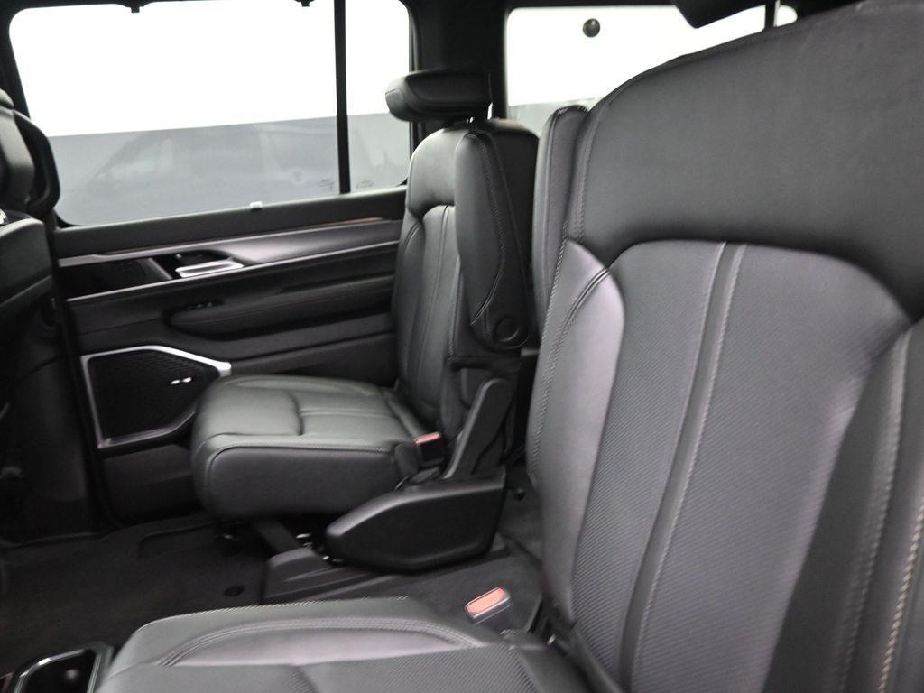 new 2025 Jeep Wagoneer car, priced at $72,116