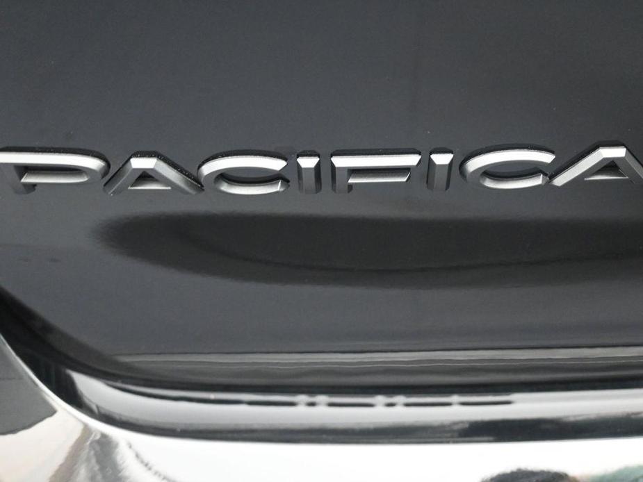 new 2024 Chrysler Pacifica car, priced at $43,090