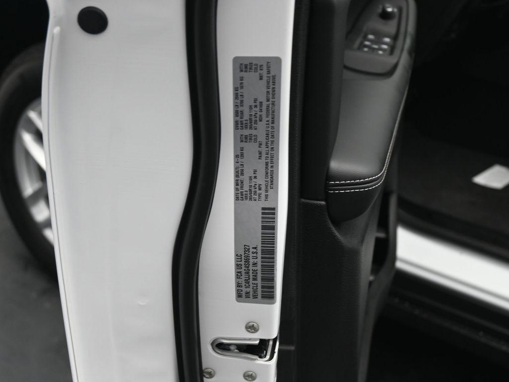 new 2025 Jeep Grand Cherokee L car, priced at $38,229
