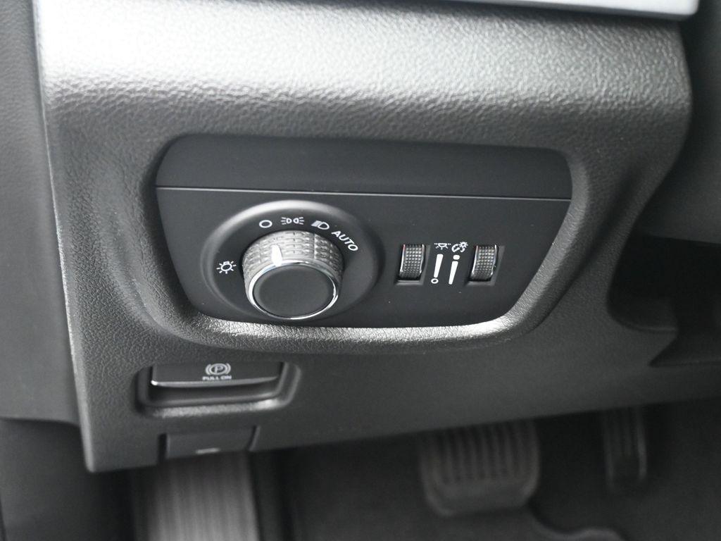 new 2025 Jeep Grand Cherokee L car, priced at $38,229