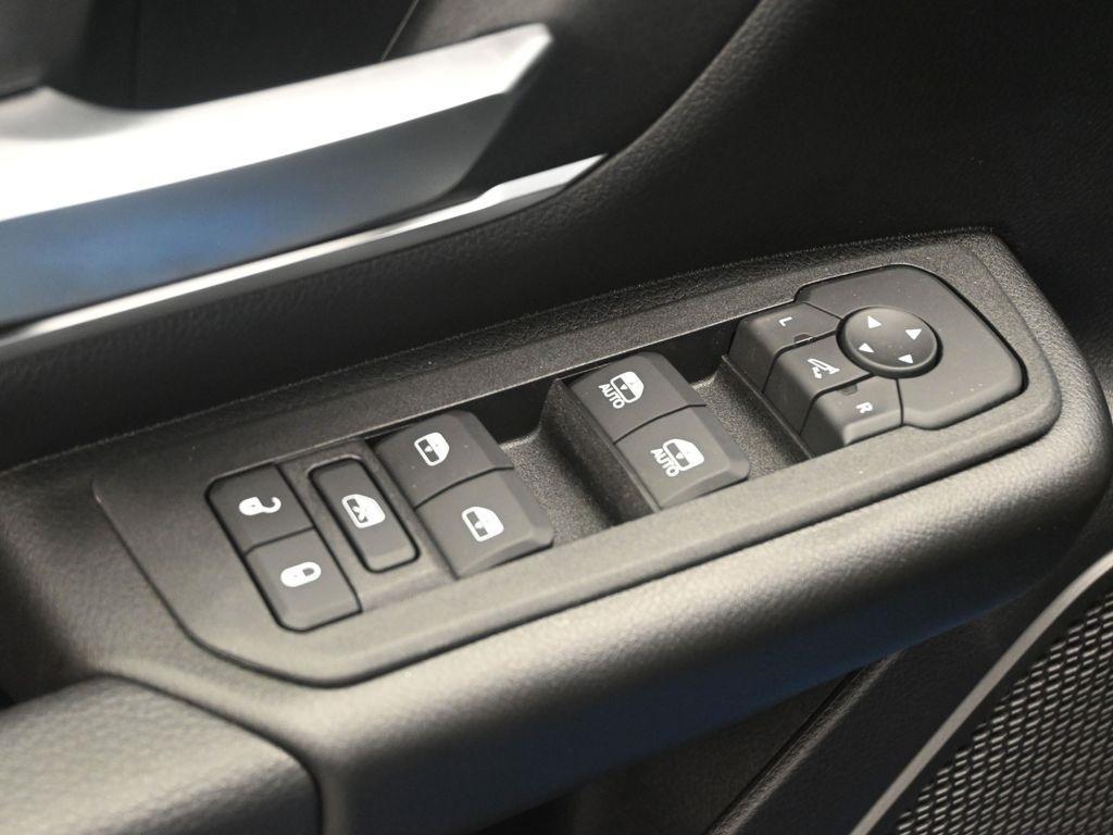 new 2025 Ram 1500 car, priced at $43,723
